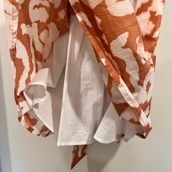 Elizabeth & James Uptown Dayglow Cotton Orange and White Abstract Tie Dye Dress - Picture 11 of 11